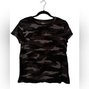 Athleta Daily Camo Crew Neck Short‎ Sleeve Tee Shirt  Size Medium